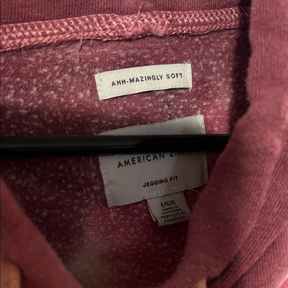 American Eagle Soft Jegging Fit Top in Deep Red Tye - dye ! - Picture 2 of 6